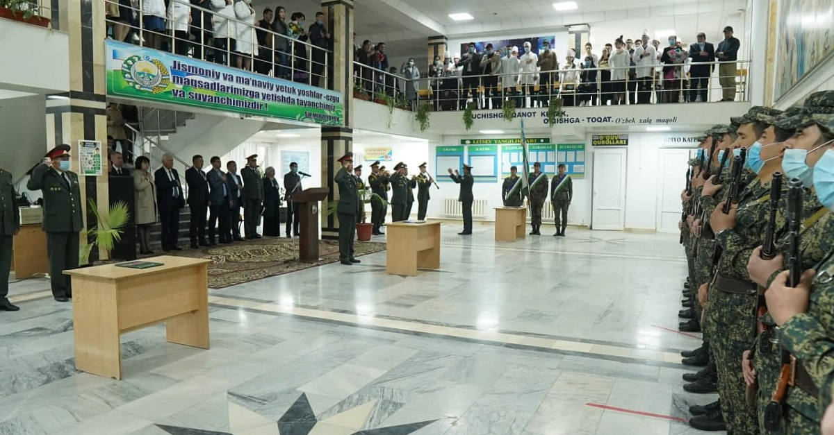  Intitut talabalari Vatanga Qasamyod qabul qildilar 
