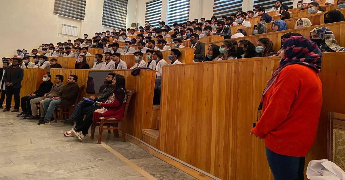 The rector held a meeting with foreign students of the institute