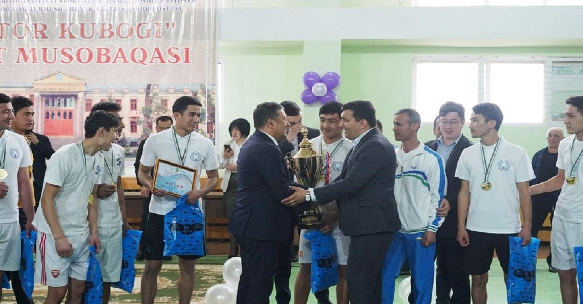 Awarding the winners of the competition 