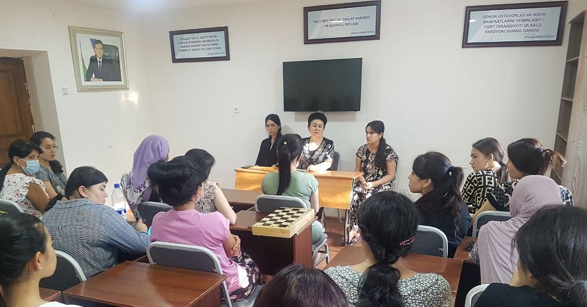 Meetings with female students in the institute's dormitories