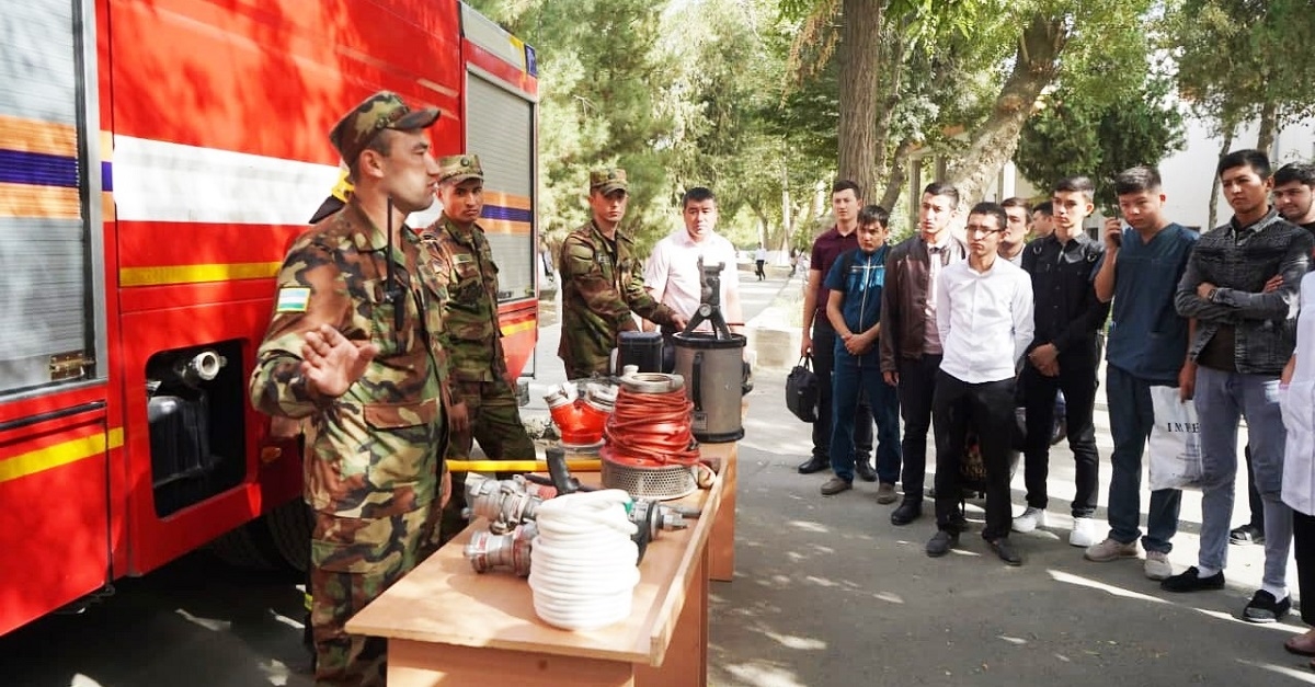 A meeting was held with students on prevention of emergencies