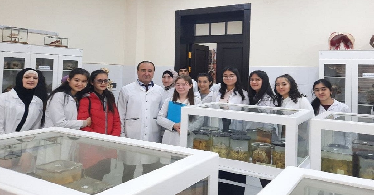 Pupils of the academic lyceum visited the institute's new study building