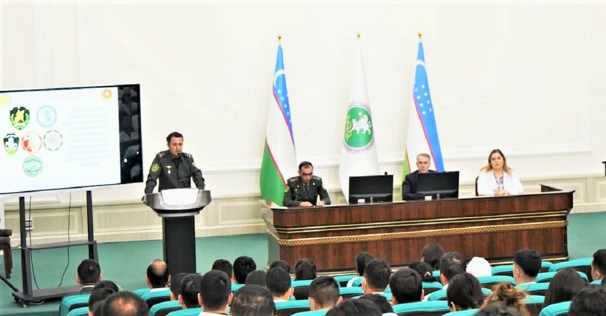 Meeting with SamSMI students on the selection of candidates for the Military Medical Academy of the Armed Forces