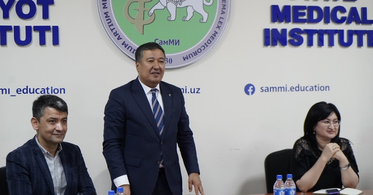 Rector of the Samarkand State Medical Institute J.A. Rizaev was awarded the title 
