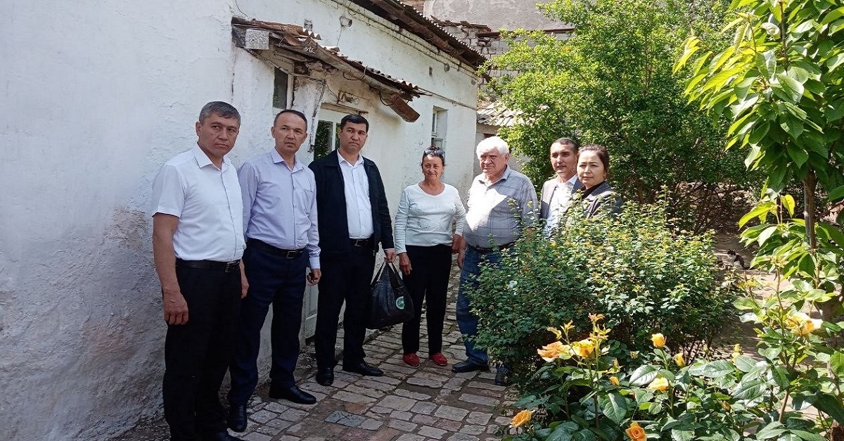 ​Сотрудники университета посетили социально уязвимые семьи в махалле г.Самарканда