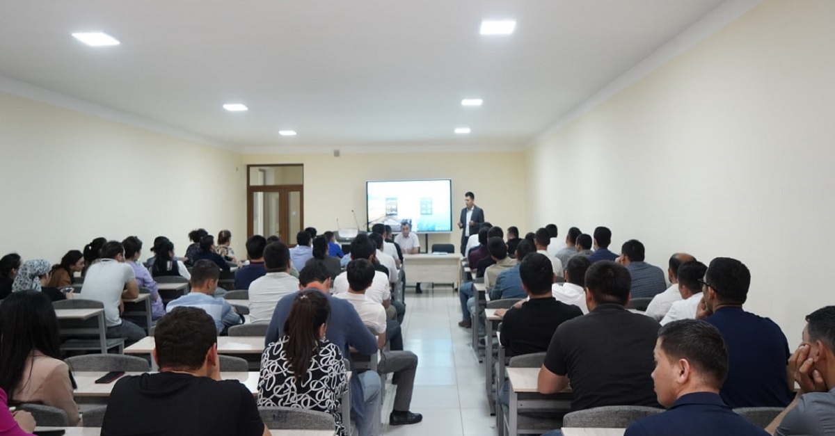 Meeting with graduates to prepare for the FSE