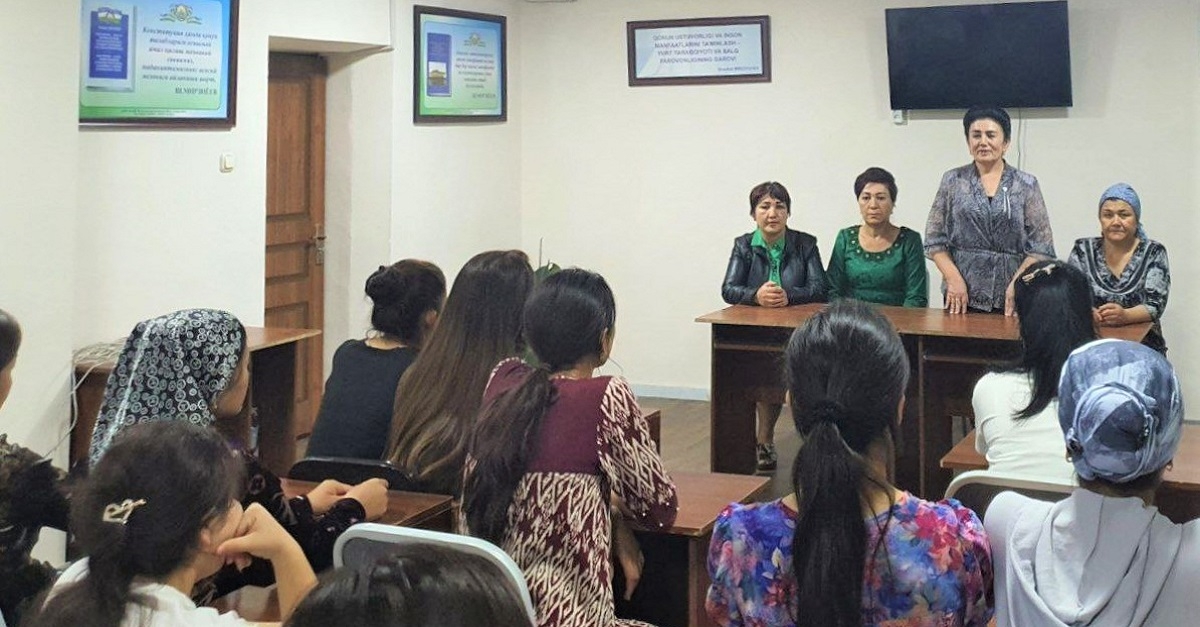 Educating students under constant supervision