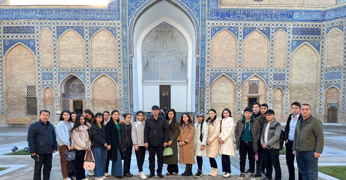 As part of the “Youth Tourism Week”, students got acquainted with the sights of the city of Samarkand