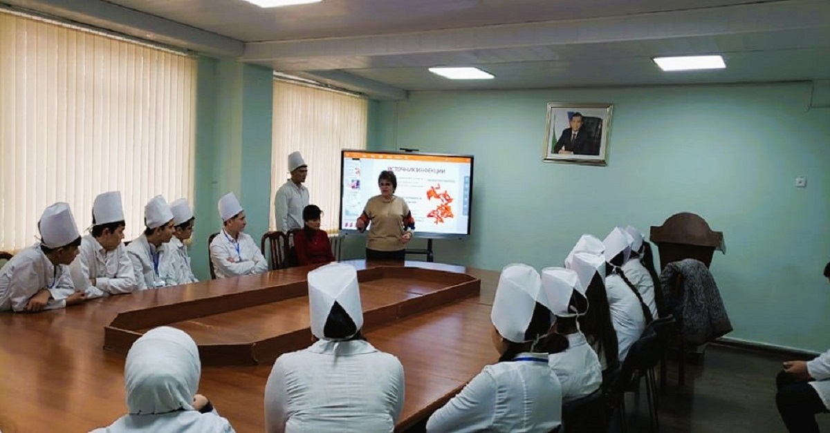 SSS meeting held jointly with students of Samarkand State Medical University academic lyceum