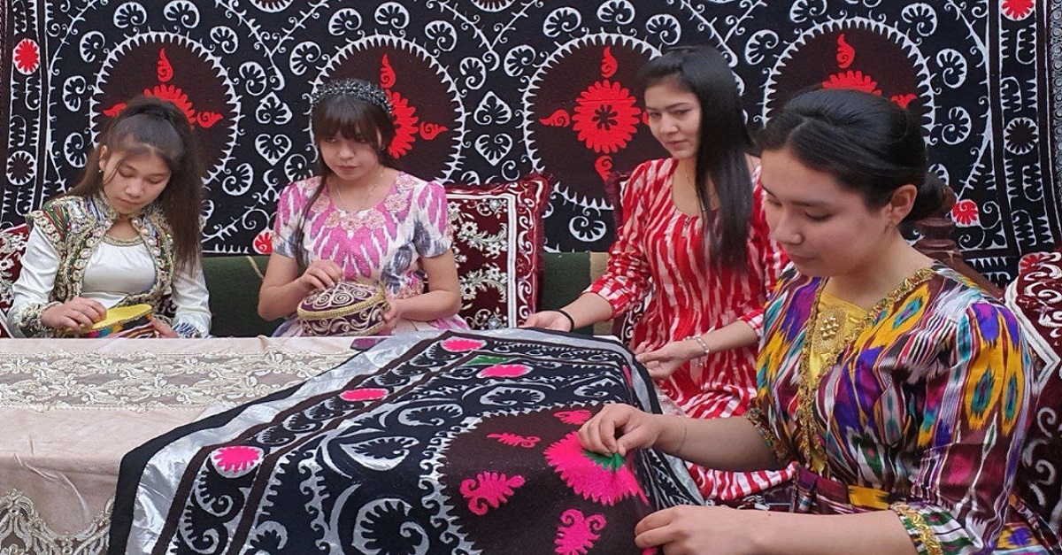 Navruz festivities at Samarkand State Medical University's Academic Lyceum