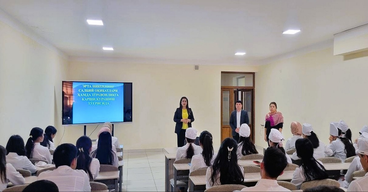 ​SamDTU talabalari oʻrtasida “Erta nikohning salbiy oqibatlari hamda zoʻrovonlikga qarshi kurashish” boʻyicha seminar-trening oʻtkazildi