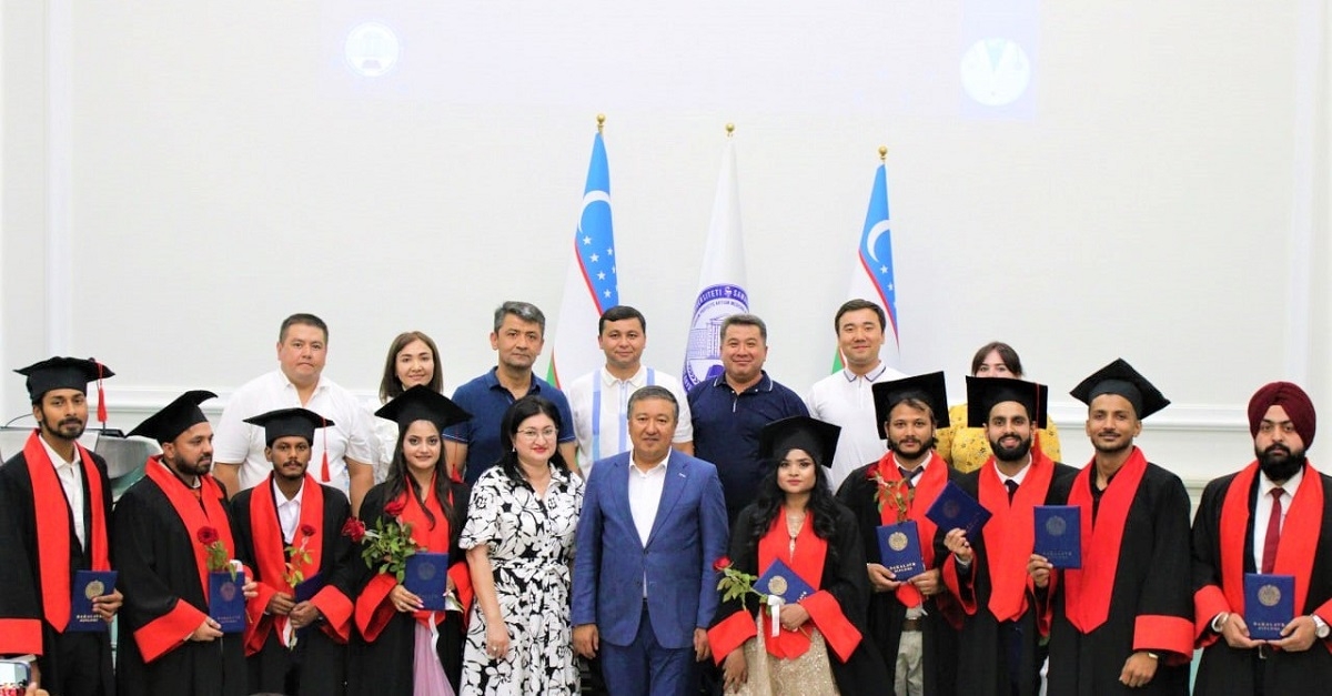 The solemn diploma awarding ceremony was held for the first graduates of SamSMU Faculty of International Education