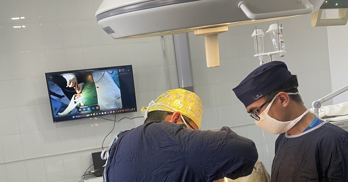 Online broadcasting of the process of complex technological operations performed at the Department of Neurosurgery of Samarkand State Medical University launched in classrooms