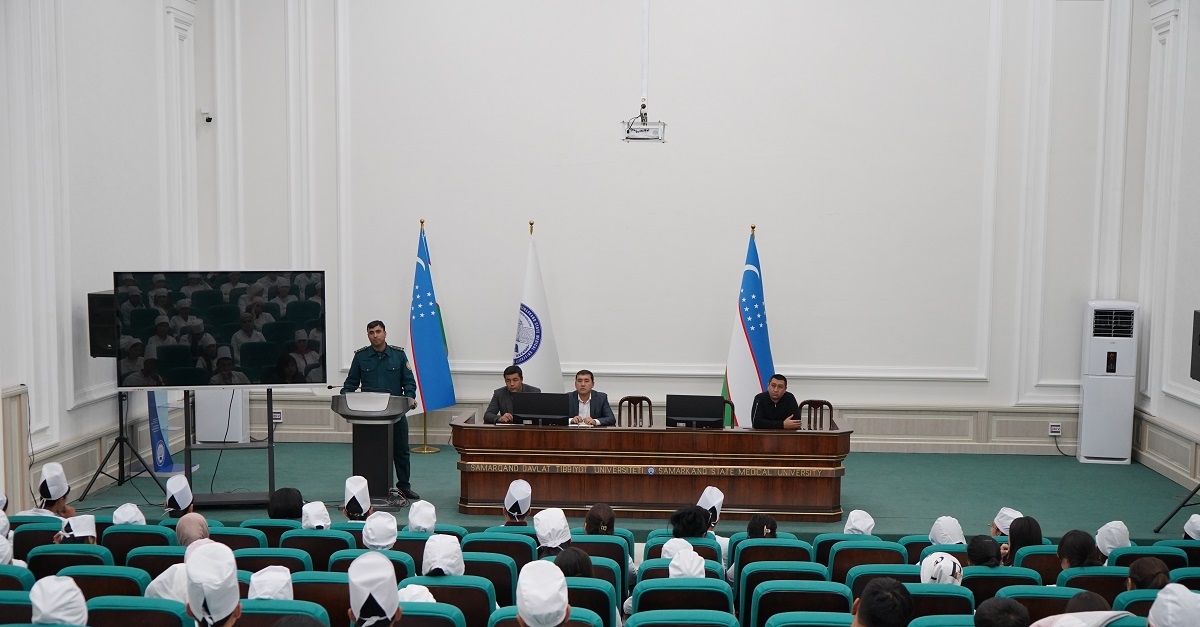 Meeting with students of SamSMU Faculty of Cooperative Education