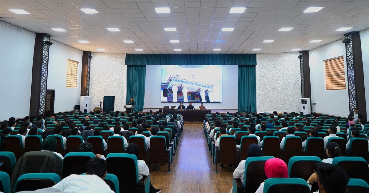 A meeting was held with students of the Faculty of International Education