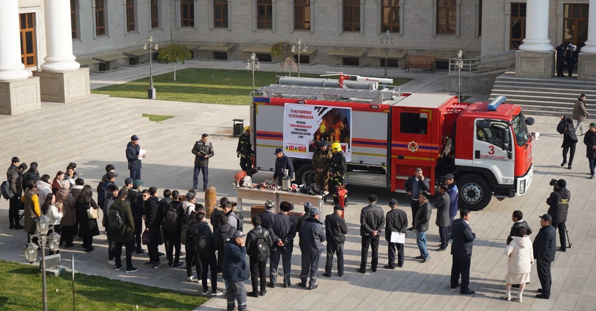 A meeting with students and employees was held during the fire safety month