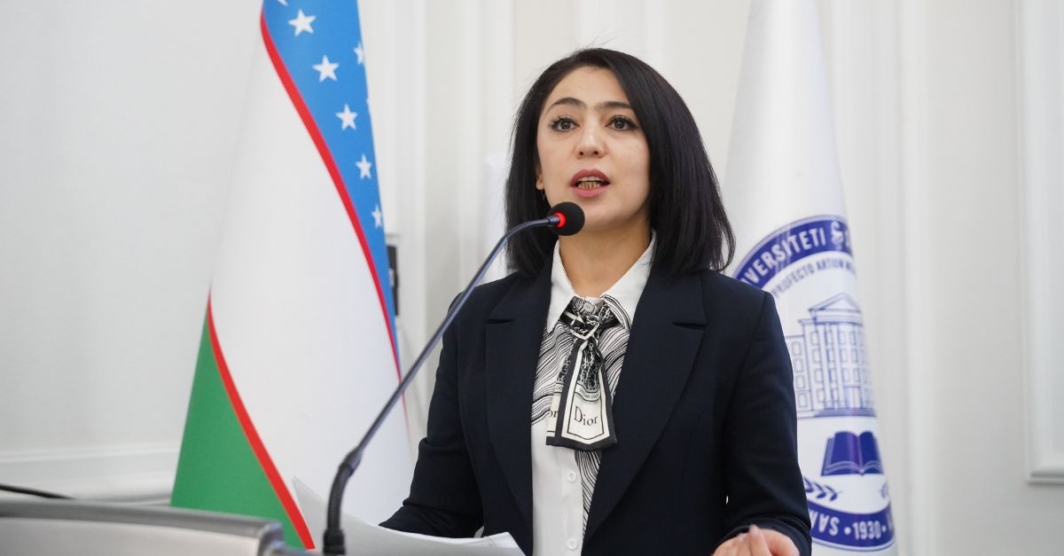 A meeting on financial literacy with students was held