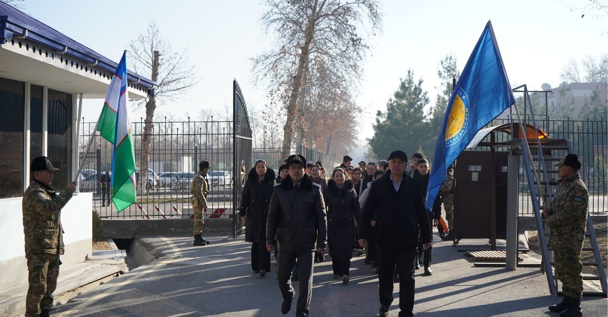 ​Talabalar bilan harbiy qismga tashrif buyurildi