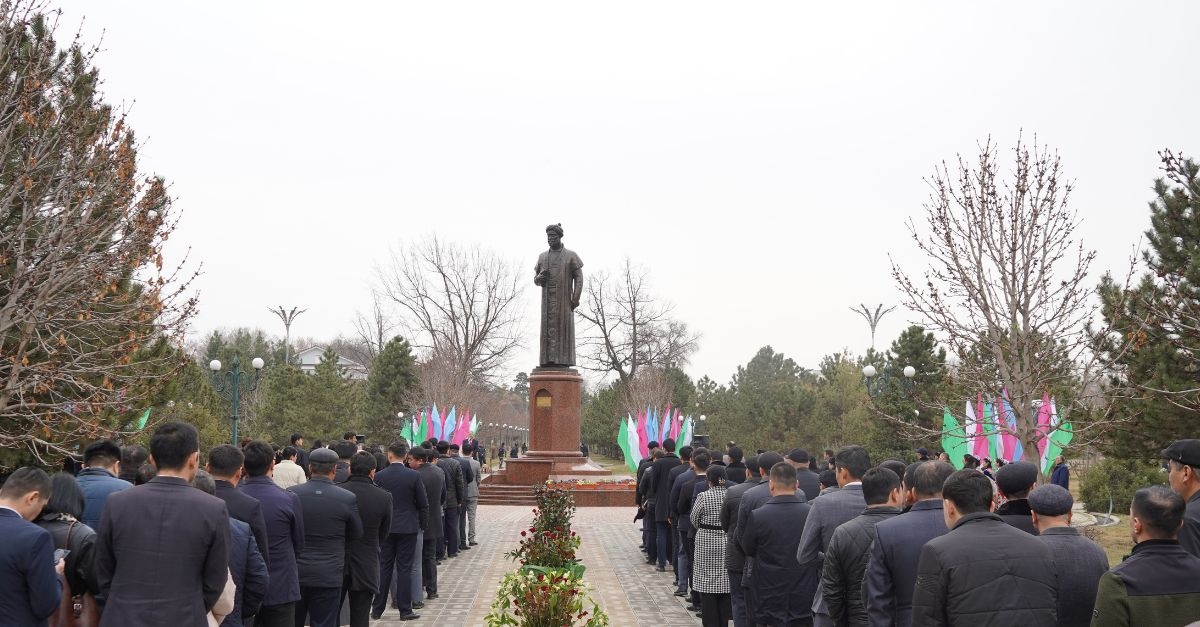 The 584th anniversary of Alisher Navoi was widely celebrated in Samarkand