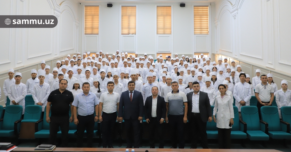 ​Stomatologiya fakulteti talabalari bilan 